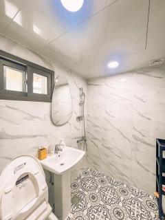 5BR Family House, Myeongdong 7 minutes, Gwanghwamun 10 minutes, Namsan view, Patio - Seoul - 5