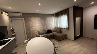 Donna Gemella - Home - Monopoli - 0