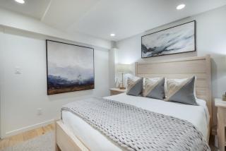 Renovated 2 BR Aspen Condo Ski-in out - 4