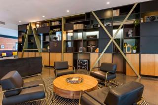 Cambria Hotel Austin Airport - Austin - 2