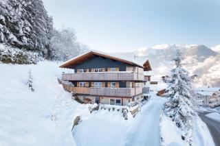 Huber's Lodge - 1