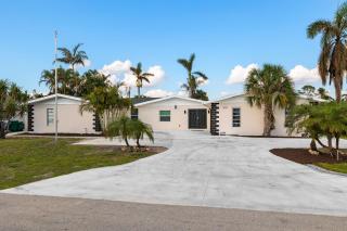 Private Naples Efficiency with Kitchen - Near Beach & Mercato! - Naples - 6