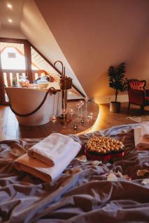Apartament z wanną wolnostojącą - 8