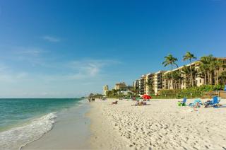 Private Naples Efficiency with Kitchen - Near Beach & Mercato! - Naples - 3