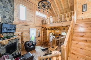 Rustic Luxury Saw N' Logzzz Cabin Getaway - Red Bay - 6