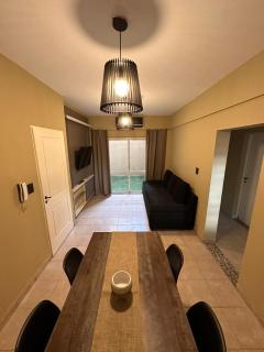 Apartamento Céntrico para 4 personas con Patio - Santiago del Estero - 2