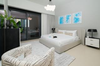 Luxurious 2-Bedroom Escape with Burj Khalifa Views at Act One in Downtown Dubai - Dubai - 4