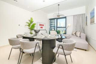 Luxurious 2-Bedroom Escape with Burj Khalifa Views at Act One in Downtown Dubai - Dubai - 2