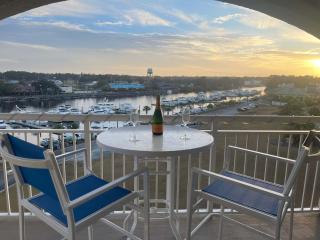 Yacht Club Premium Waterfront Suite - Myrtle Beach - 0
