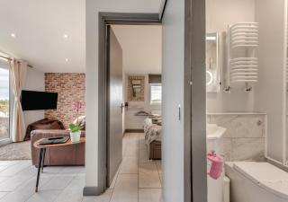 Honeycrisp Lodge - Llangain - 2