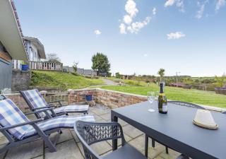 Honeycrisp Lodge - Llangain - 9