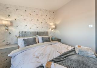 Braeburn Lodge - Llangain - 2