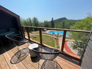 Ski-In/Ski-Out 1BR+Loft | Moose Mtn Views | Pool - 9