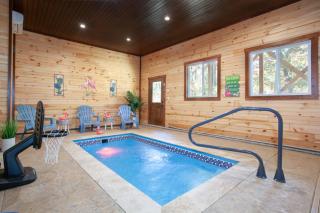 Mountain Hideaway Pool Hot Tub Arcade Theater - Sevierville - 0