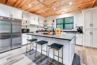 6 Mi to Broken Bow Lake Home with Game Room! - Stephens Gap - 6