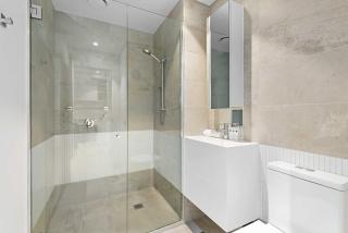 Charming 1-Bed Apartment with a Balcony - 1