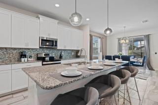 4718 Sleepy Hollow Drive - 1