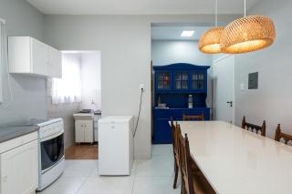 Apto completo a 120m da PRAIA, TRÊS QUARTOS, sala de estar, COZINHA COMPLETA, SACADA com VISTA MAR , Wi-Fi, ARES CONDICIONADOS, vaga privativa de garagem Reserve agora mesmo! - 1