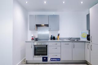 old 516 listing - Manchester - 9
