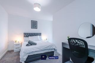old 516 listing - Manchester - 8