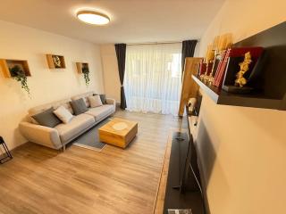 June's Urban Residence - Brasov - 1