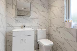 Modern Family Home Waltham Abbey Free Parking - Waltham Abbey - 6