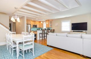 Beach Living by Bryant Real Estate - Wrightsville Beach - 9