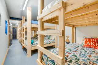 Private Shore Access and Games Lakefront Getaway! - 7