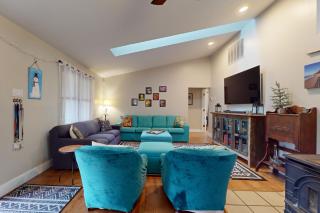 Four Bedrooms & a Beach - 9