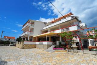 Apartments Rasin - Pakoštane - 0
