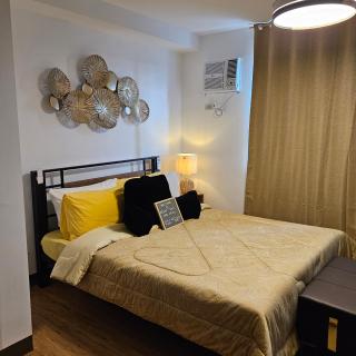 Mench Staycation - 0