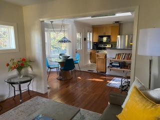 Hillside Hideaway in Lowertown Harpers Ferry - 7