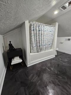 Chic Studio Retreat in the Heart of Lafayette - 3