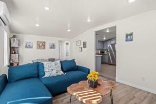 Charming Escape with Stylish Decor & Outdoor Space - Glendora - 3