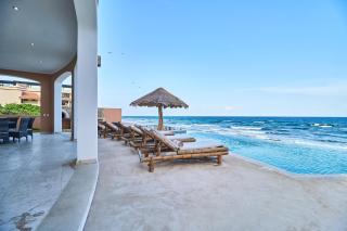 Hacienda Tankah Stunning Private Villa with 7 Bedrooms 8 Beds Pool and Personal Cook Luxury Exclusivity and Comfort for Groups and Families of up to 14 Guests in a Paradise by the Sea - Tulum - 5