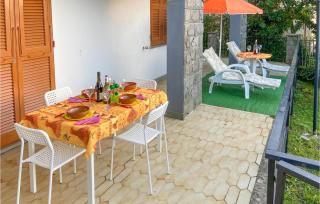 2 Bedroom Lovely Apartment In Cembrano - San Pietro Vara - 9
