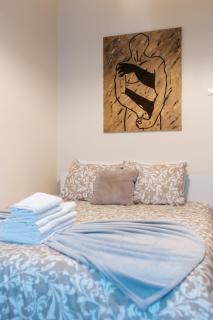 Aquilla Family Room 204 - 6