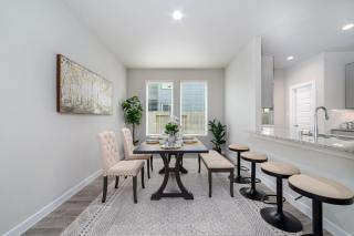 Modern and Spacious 4BR Home in Rosenberg, TX - Rosenberg - 4