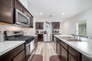 Freshly Built 4BR Home in North Houston - Houston - 2
