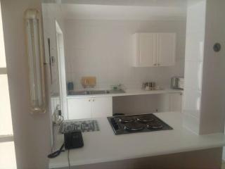 Daisy St -One Bedroom Apartment - 1