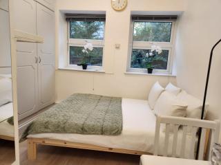 St 6 - 2 min Walk from Tube Cozy Studio Apartment - Londra - 9