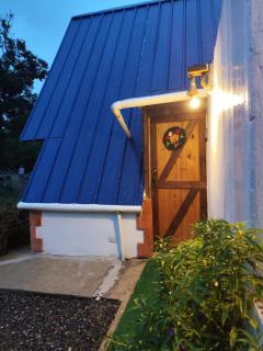 Canada House Queen bed in 2nd floor dbl sofa bed in 1st floor BBQ Private pool, river - Jarabacoa - 2