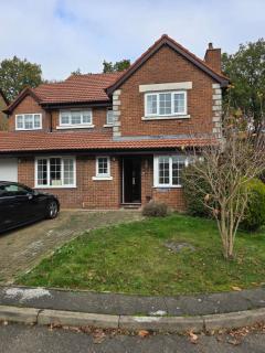 Beautiful En-Suite in Hutton, Brentwood - Shenfield - 5