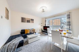 Wilkinsons Home-Free parking, Perfect For Contractors & Weekend getaways, Near London City Airport & Excel - London - 4