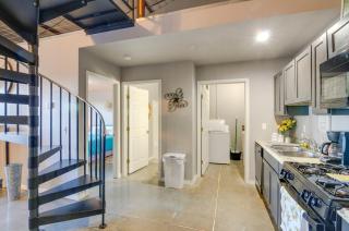 Del Norte Apartment with Loft Walk to Downtown! - 2
