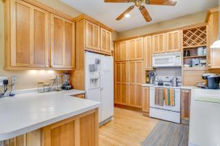 Eau Claire Retreat Close to Chippewa Riverfront! - Eau Claire - 3