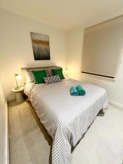 Luxury 2 bed 2 bath central zone two - Londra - 4