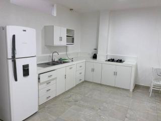 Lindo Apartamento Moderno PISO 3 Apartamento # 14 - Machala - 9