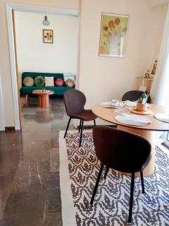 Midcentury Modern Apartment - 3