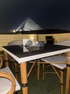 SEQUOIA Pyramids View - Il Cairo - 2
